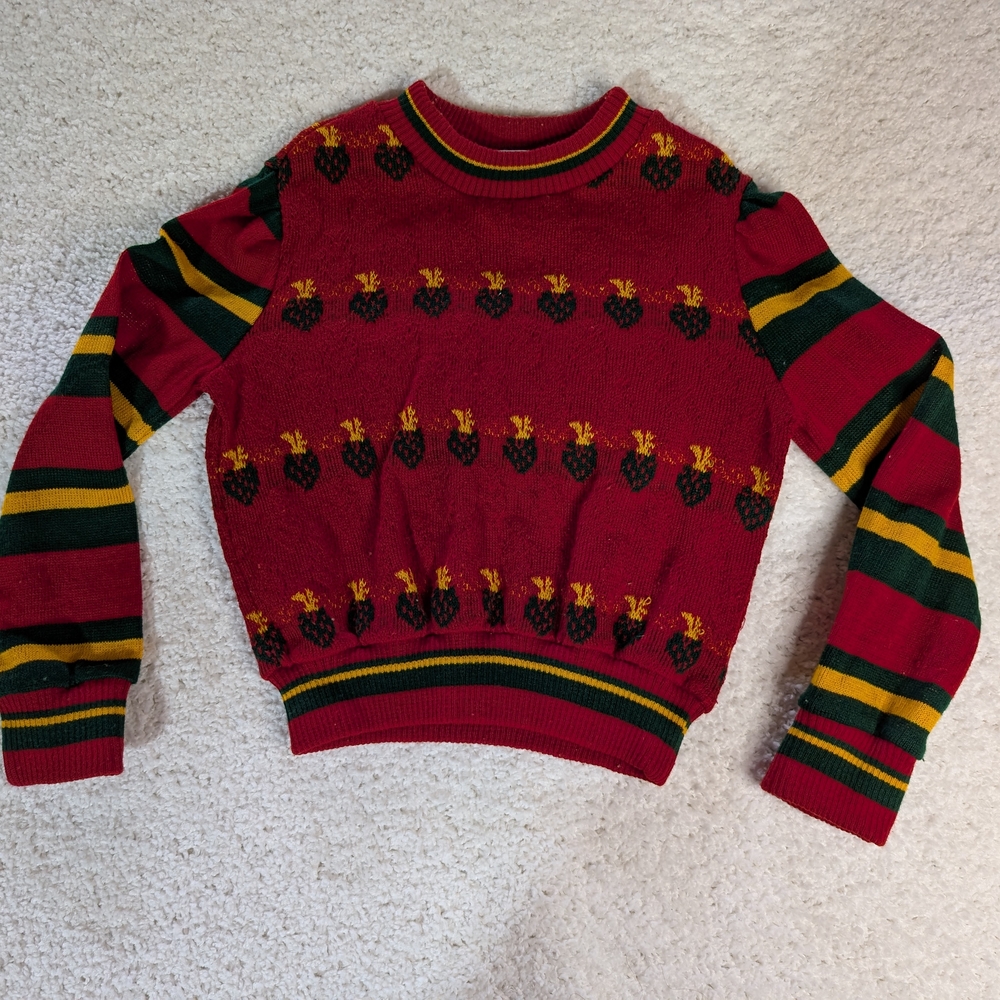 Vintage Aileen Kids Strawberry Sweater Size 6.  Please See Measurements In Pics